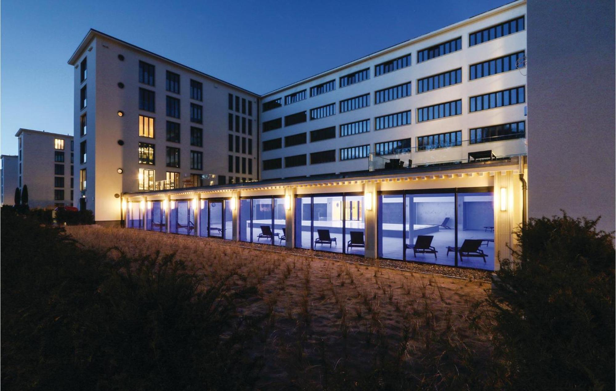 Pearl Apartment *
